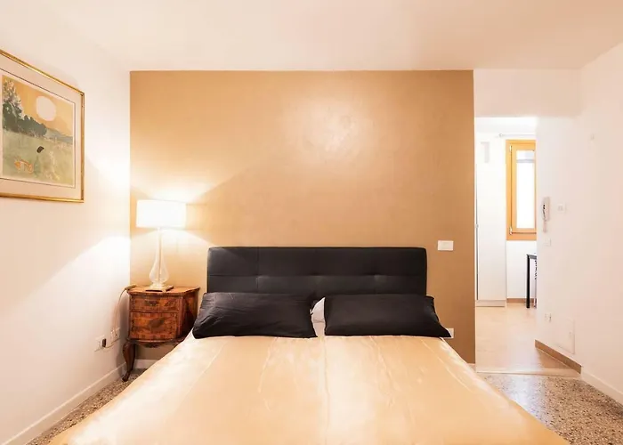 Andrea Flat 1st Floor *