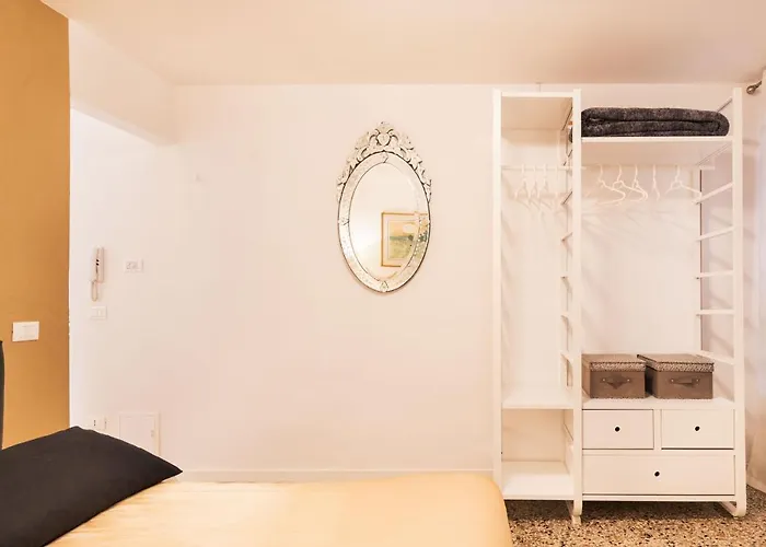 Andrea Flat 1st Floor *